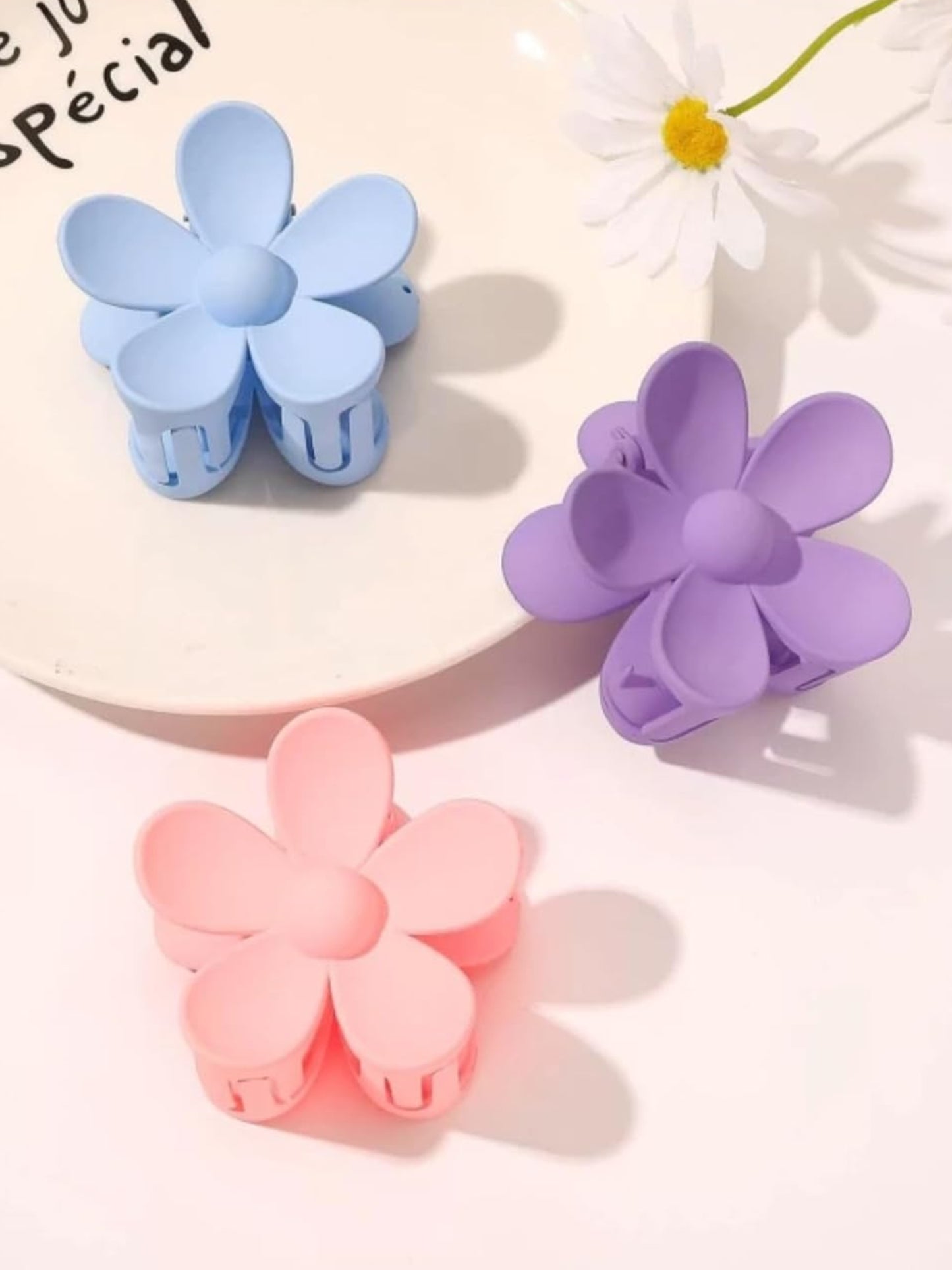 1 Pc Multicolor Abs Plastic Matte Flower Hair Claw For Women & Girls