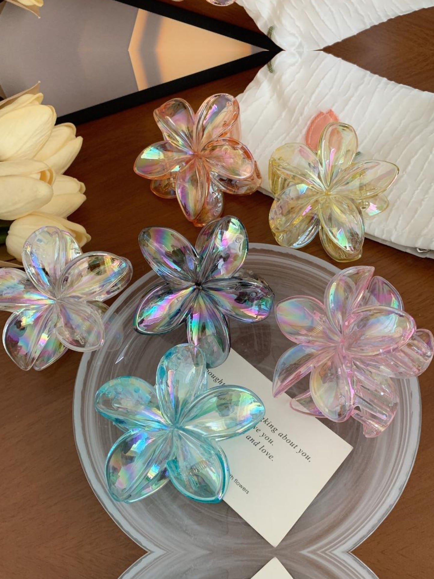 1 Pc Multicolor Abs Plastic Ranbow Shades Lilly Hair Claw For Women & Girls